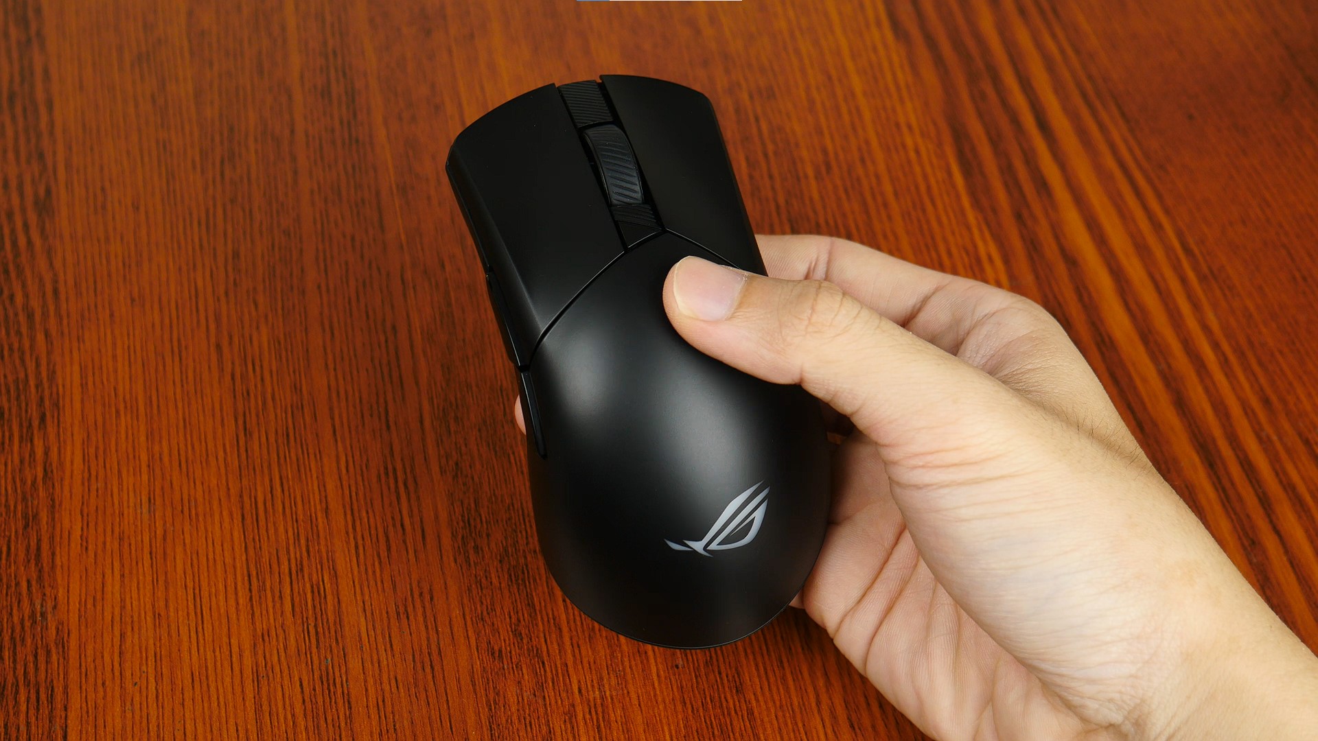 Review: ASUS ROG Gladius III Wireless AimPoint Gaming Mouse